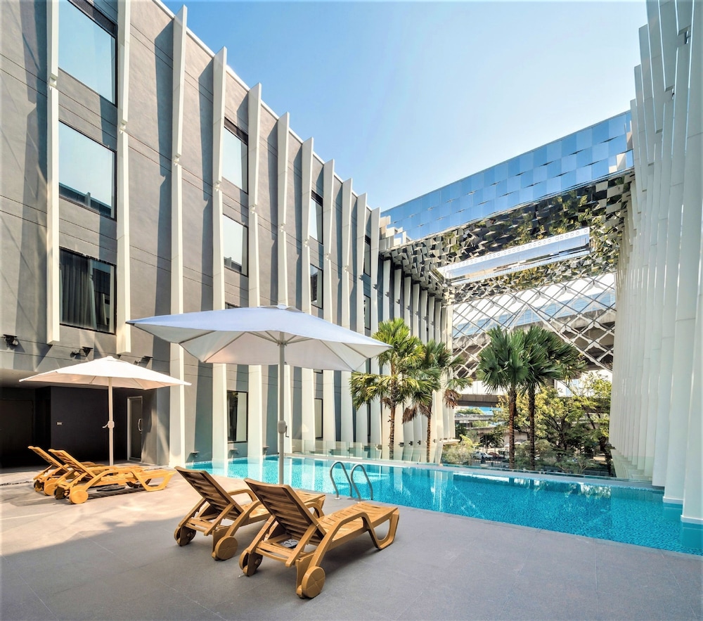 Bangkok Midtown Hotel 42/50