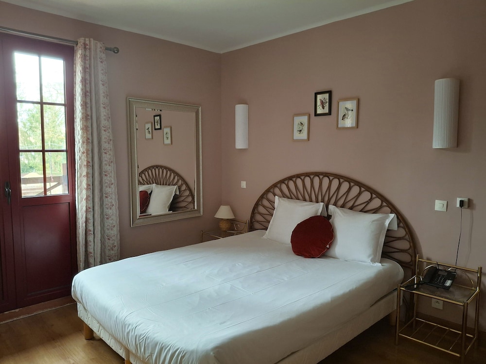 Hipotel Hostellerie Du Lys 13/49