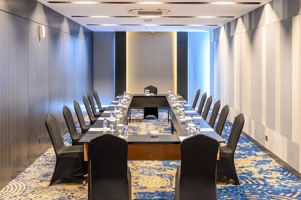 Aston Sorong Hotel and Conference Center 39/50