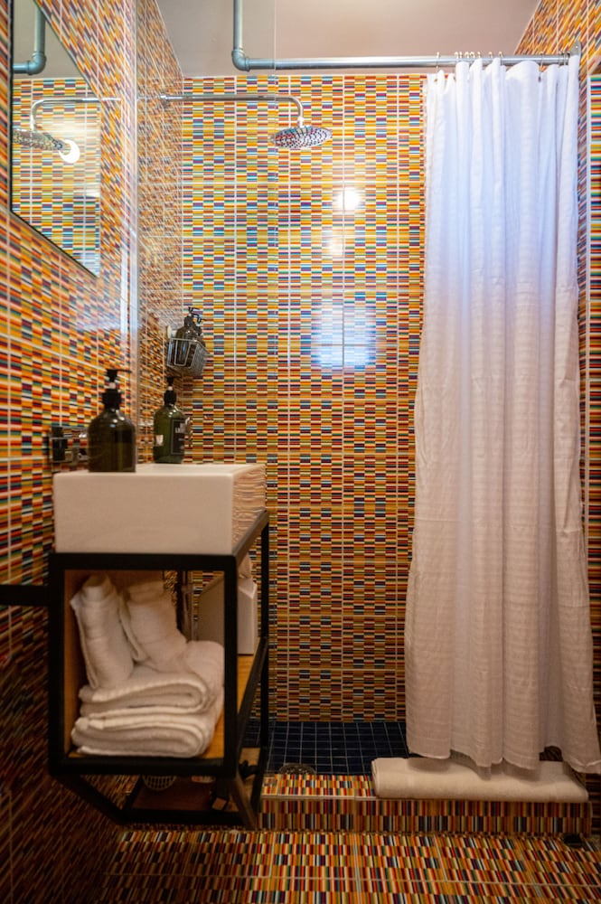 Hotel Boutique Lafayette Tijuana 46/48