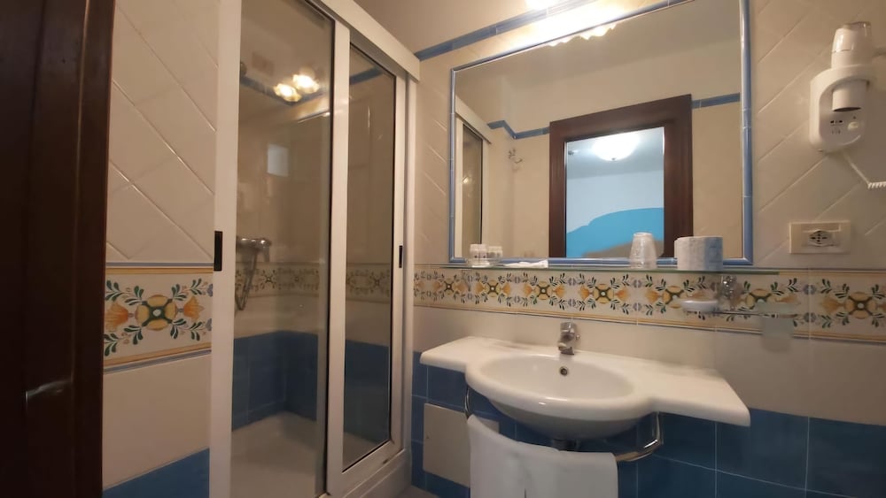 Hotel Amalfi 78/79