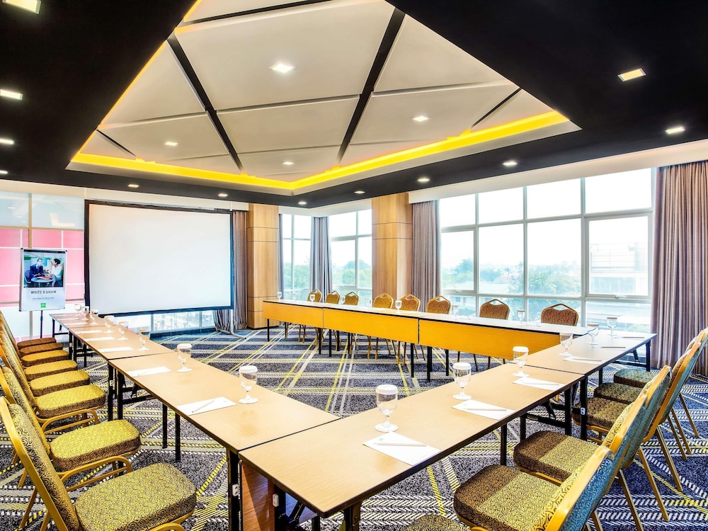 Ibis Styles Bekasi Jatibening 63/72