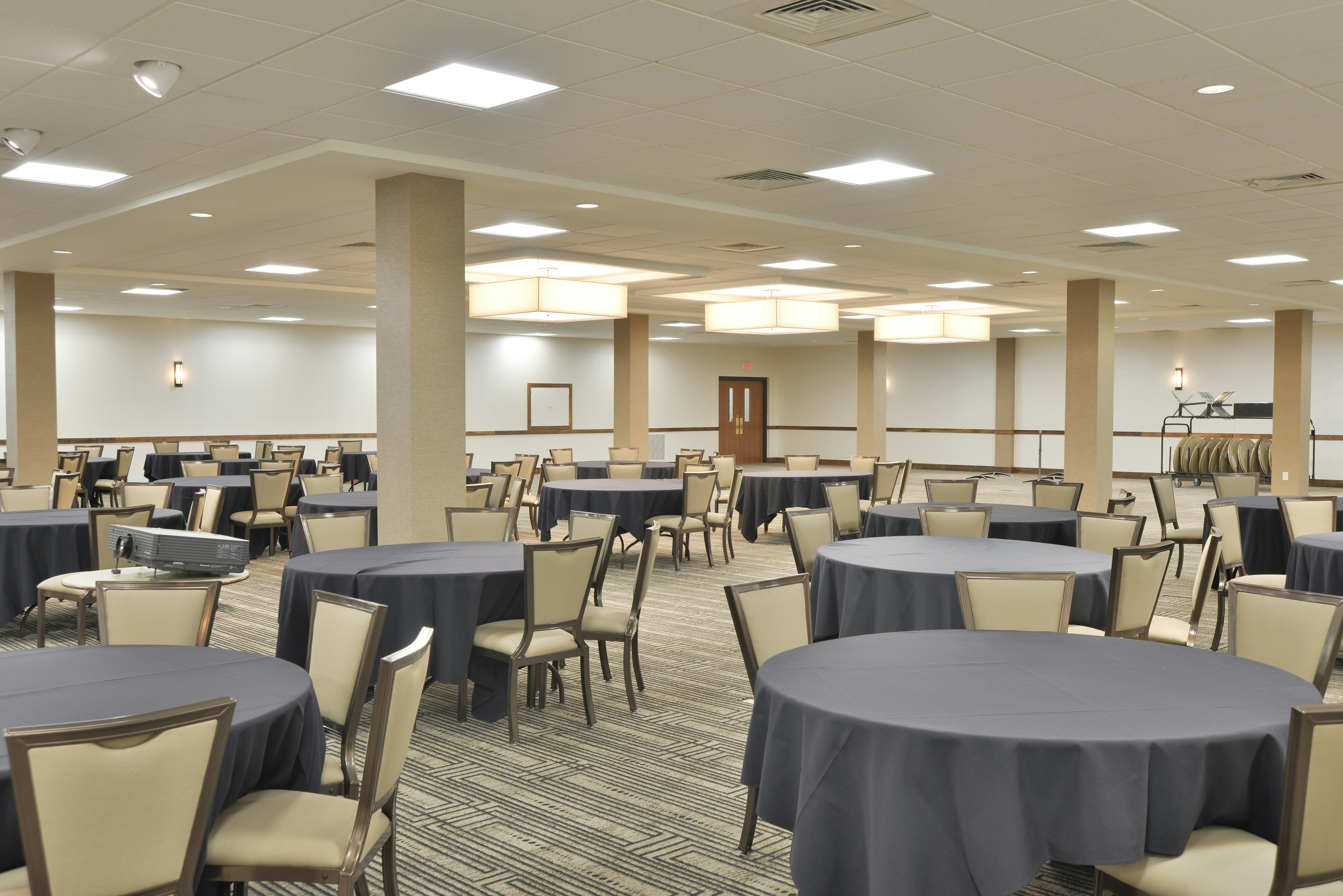 The Lismore Hotel Eau Claire A Doubletree By Hilton 38/56