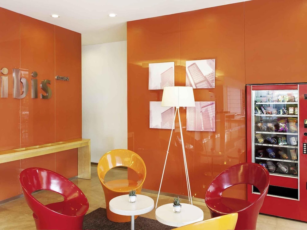 ibis Shanghai Chengshan Road 32/33
