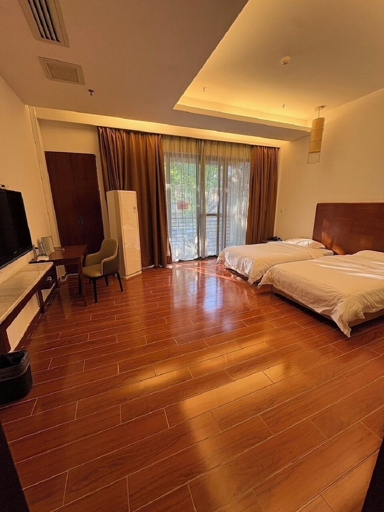 Business, 2 Double Beds