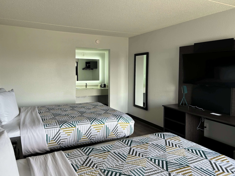 Motel6 Richmond, KY – EKU Campus Area 6/30
