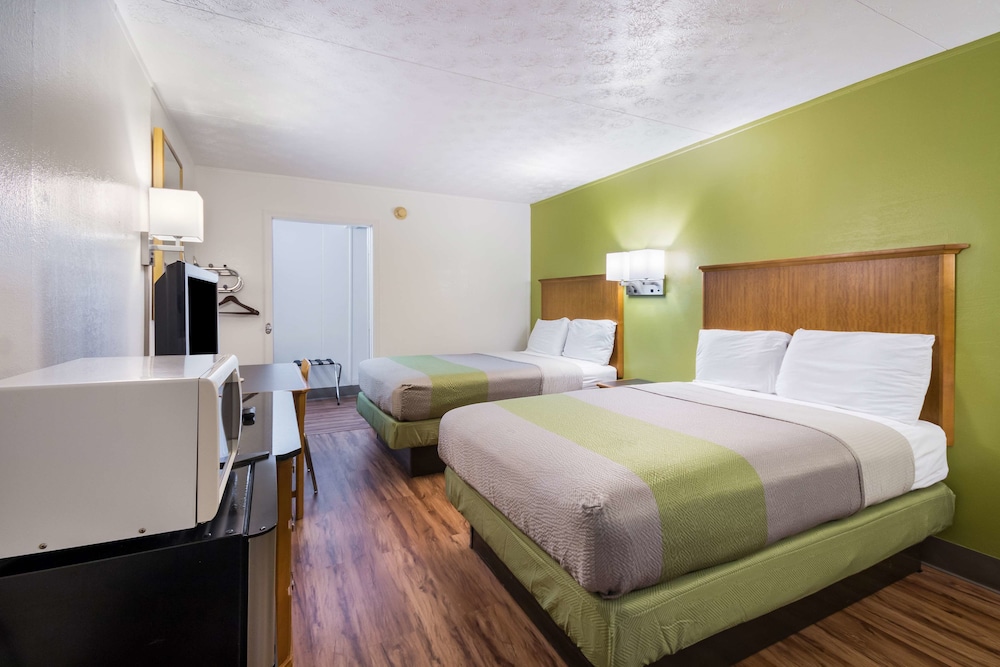 Motel6 Parkersburg, WV 23/39