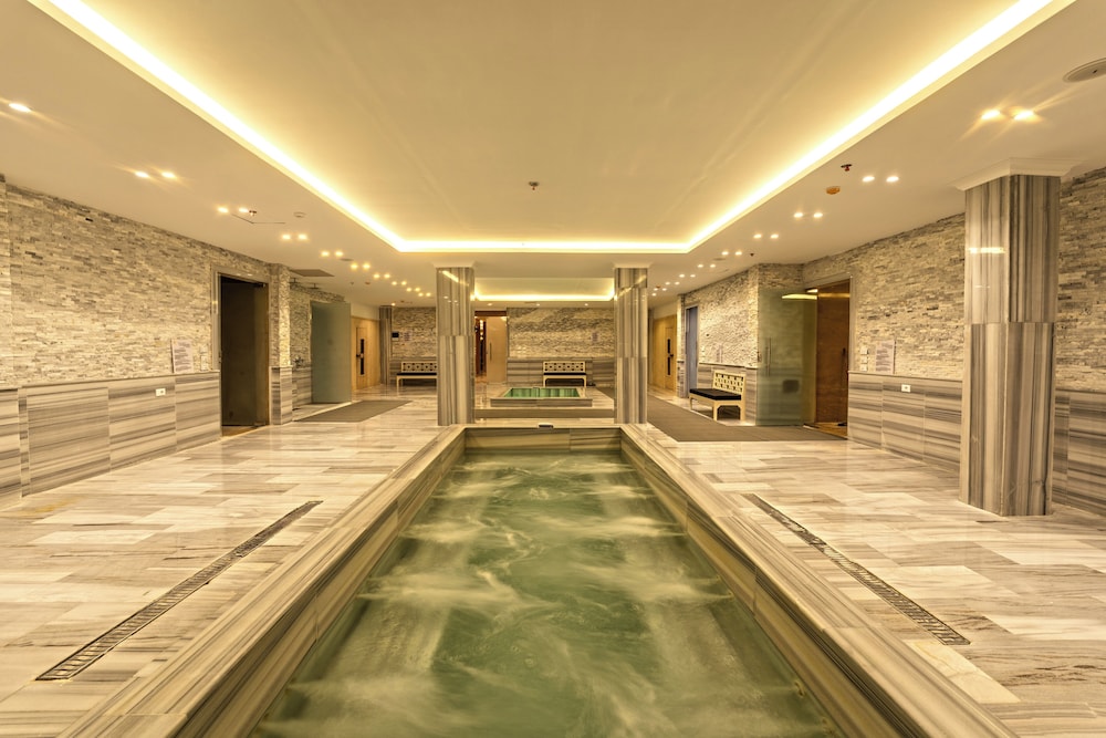 Invidia Coral Beach Tiran 82/137