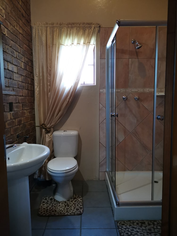 Bastille de Blignaut B&B 35/41