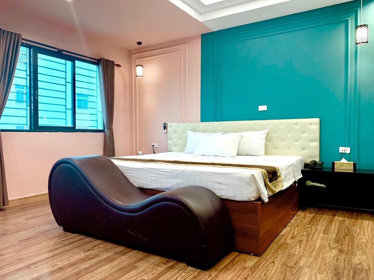 My Hotel 23 11/62