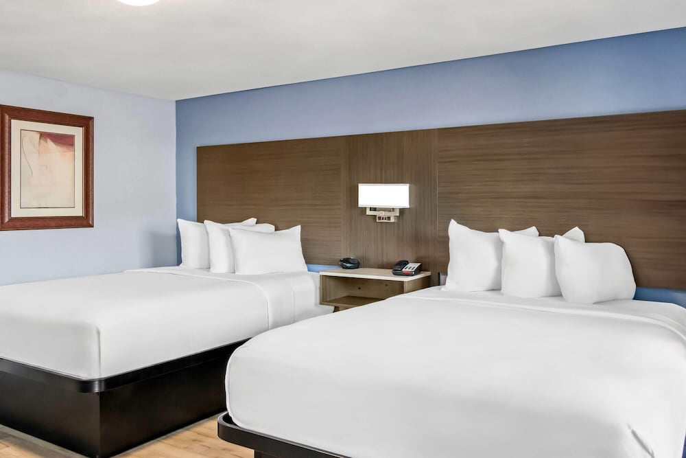 Travelodge by Wyndham Las Vegas NM 14/35