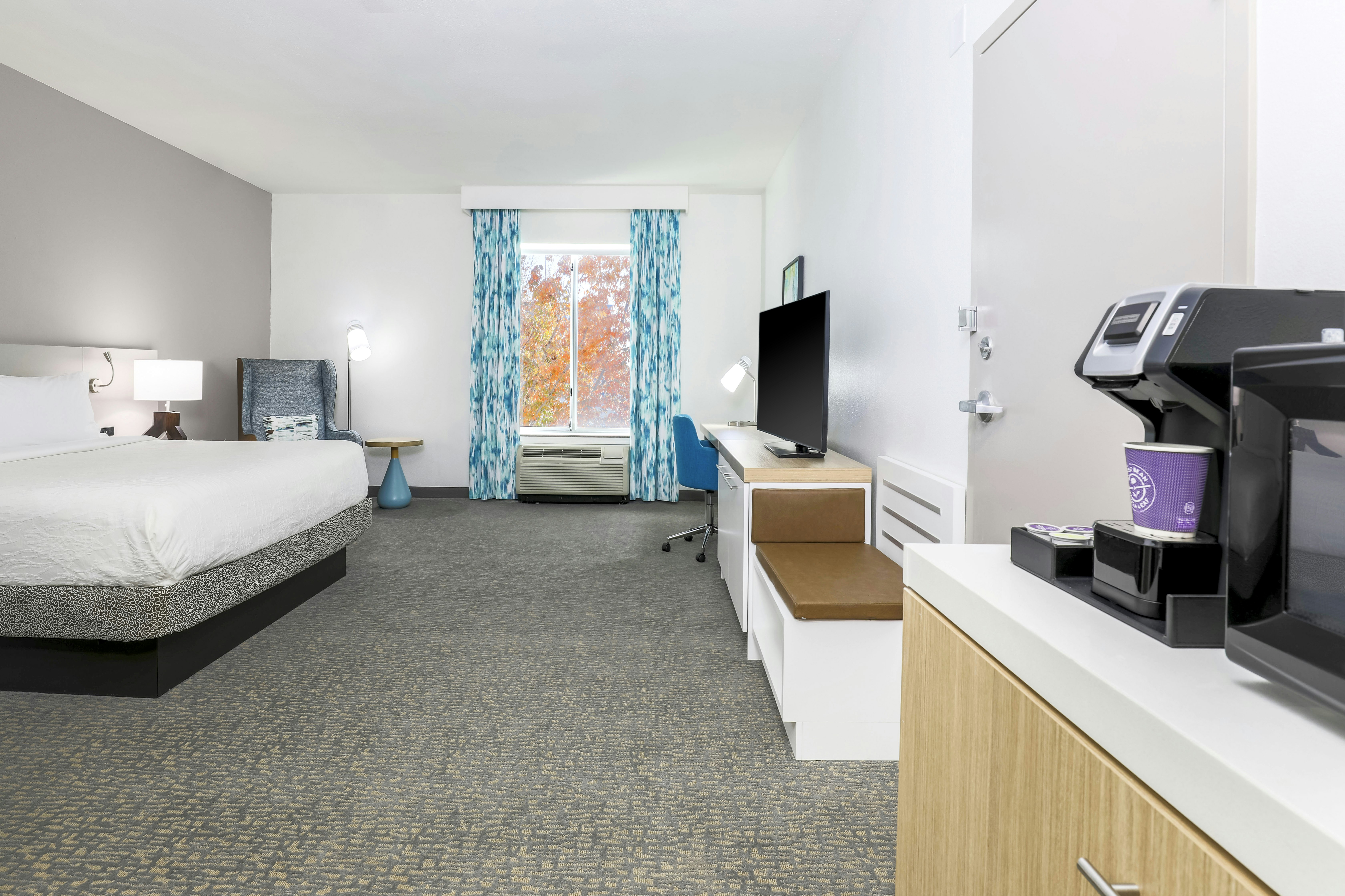 ROOM, KING BED