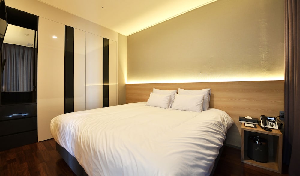 Ocean Soleview Hotel 14/57
