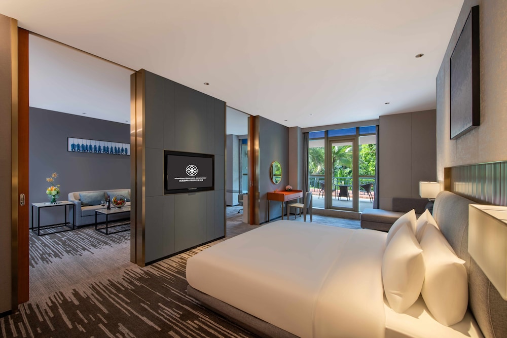 Dongguan Forum Hotel and Apartment 25/50