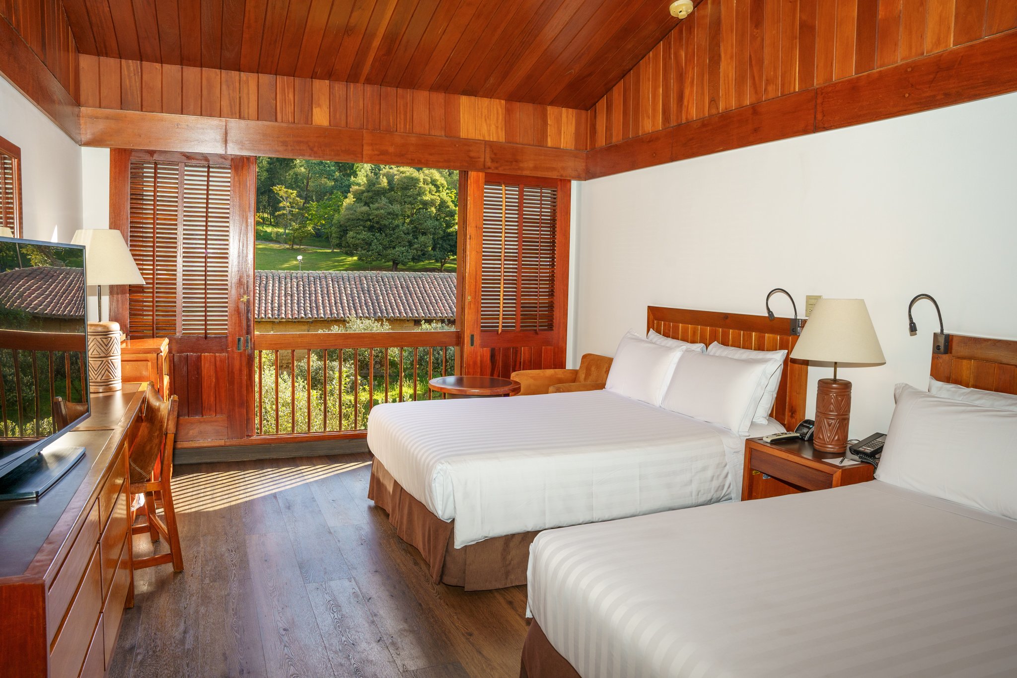 Standard, Twin Beds