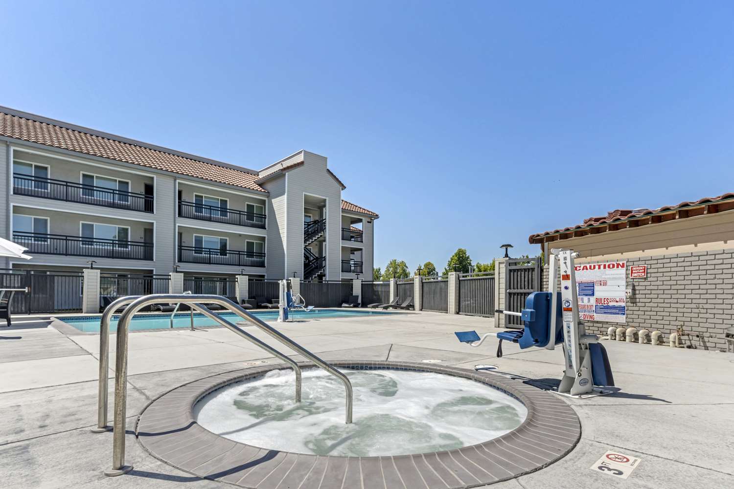 Country Inn & Suites by Radisson, Vallejo Napa Valley, CA 34/35