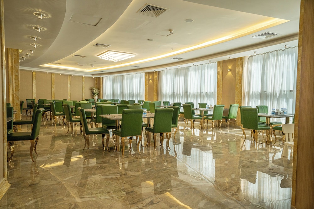 Wahaj Boulevard Hotel 40/50