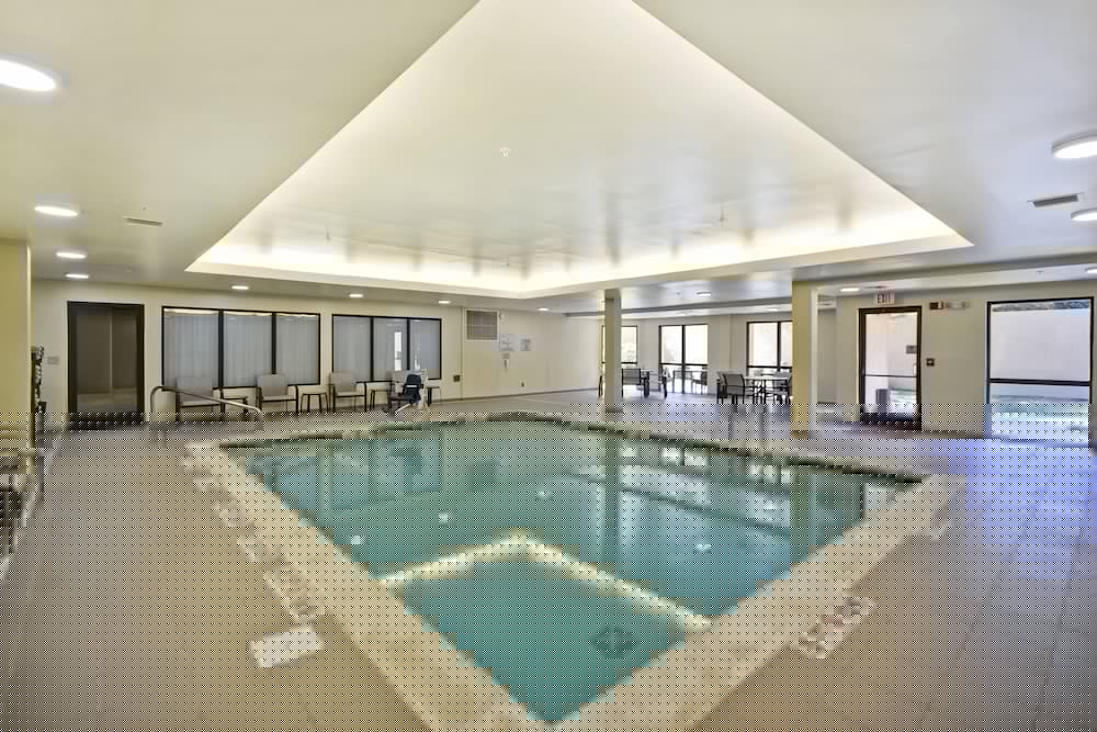 Courtyard by Marriott Dalton 21/43