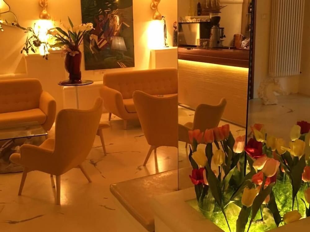 Derby Hotel 28/50