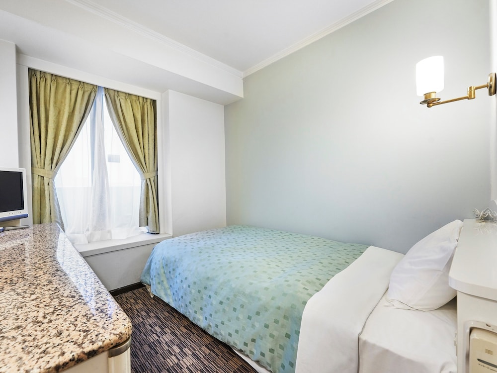 Kobe Sannomiya Union Hotel 37/59