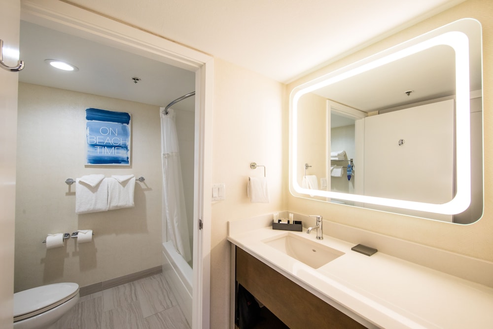 SeaCrest Oceanfront Hotel 29/70