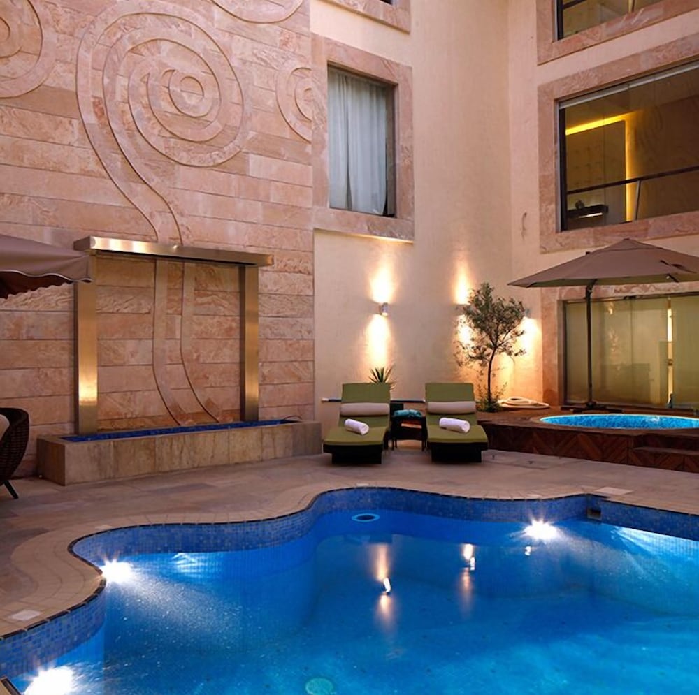 جراند بلازا الرياض(Grand Plaza Hotel - Takhasosi) 24/50