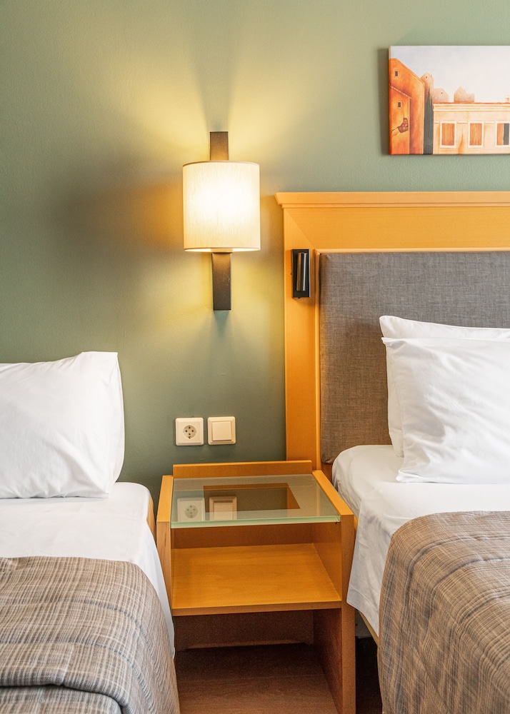 Plaka Hotel 13/38