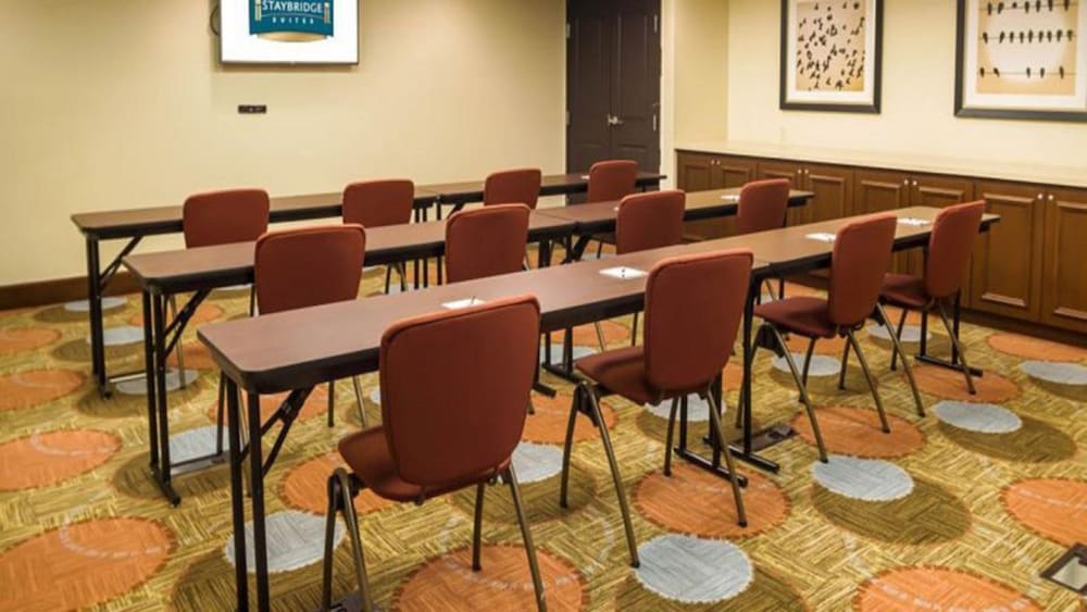 Staybridge Suites Sacramento - Folsom 67/79