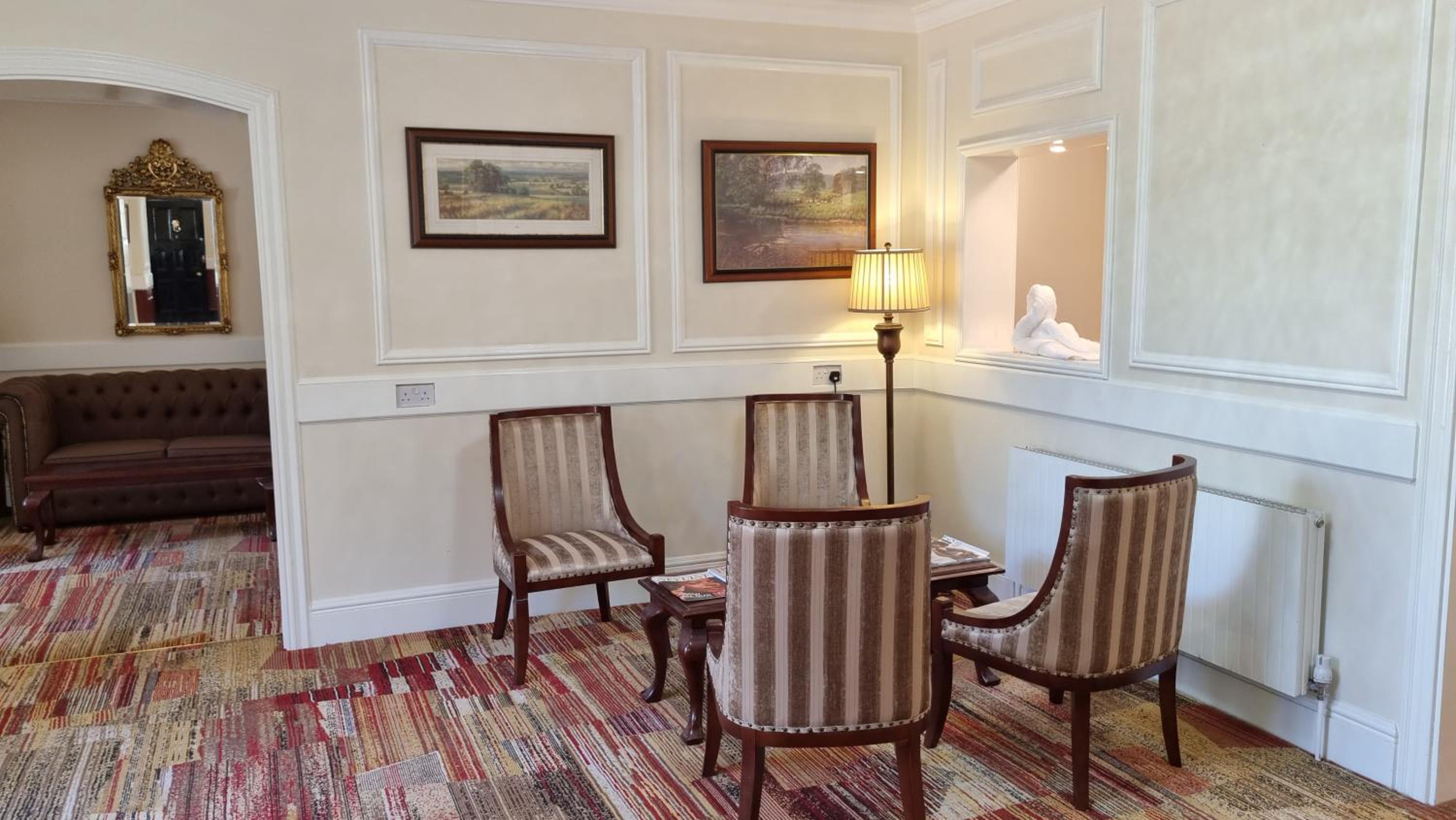 Royal Swan, Ashley Manor - B&B 19/30