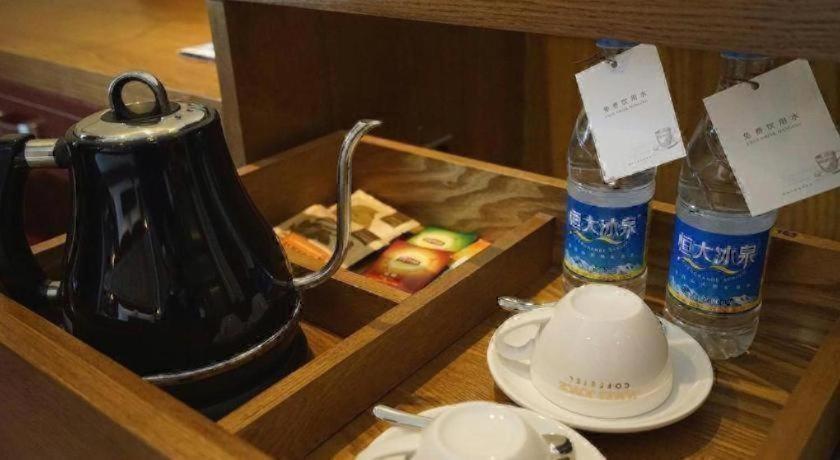 James Joyce Coffetel Beijing Yizhuang East Rongjing Street Metro Station 31/51