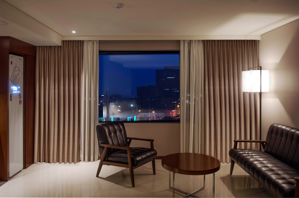 Top Cloud Hotel 35/47