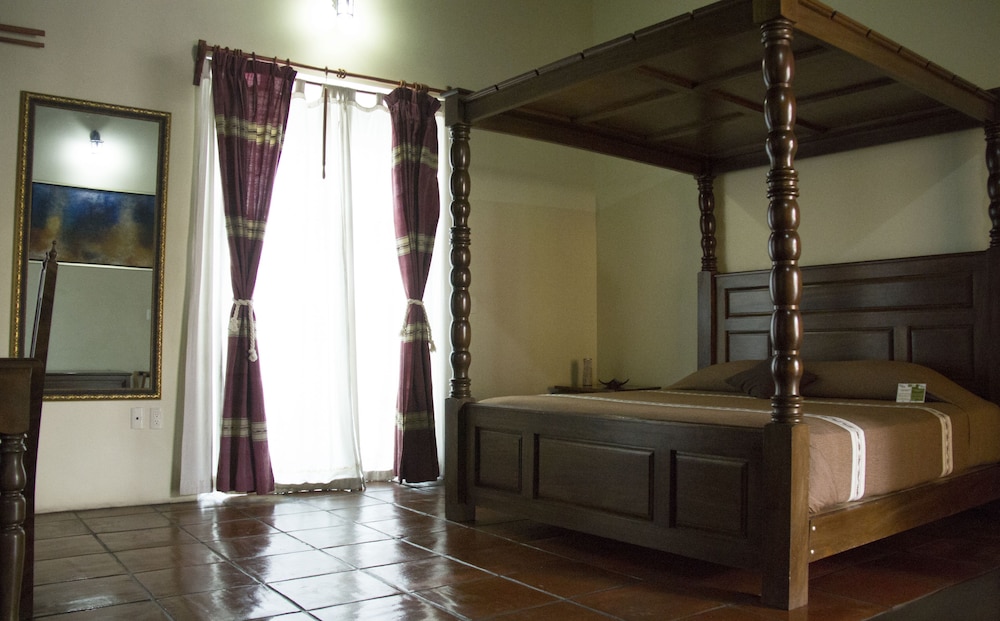 Hacienda Del Gobernador 20/34