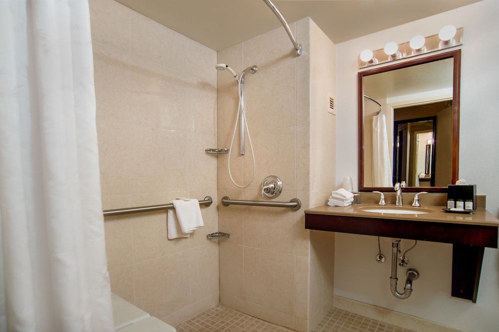Sheraton Westport Plaza Hotel St. Louis 6/33