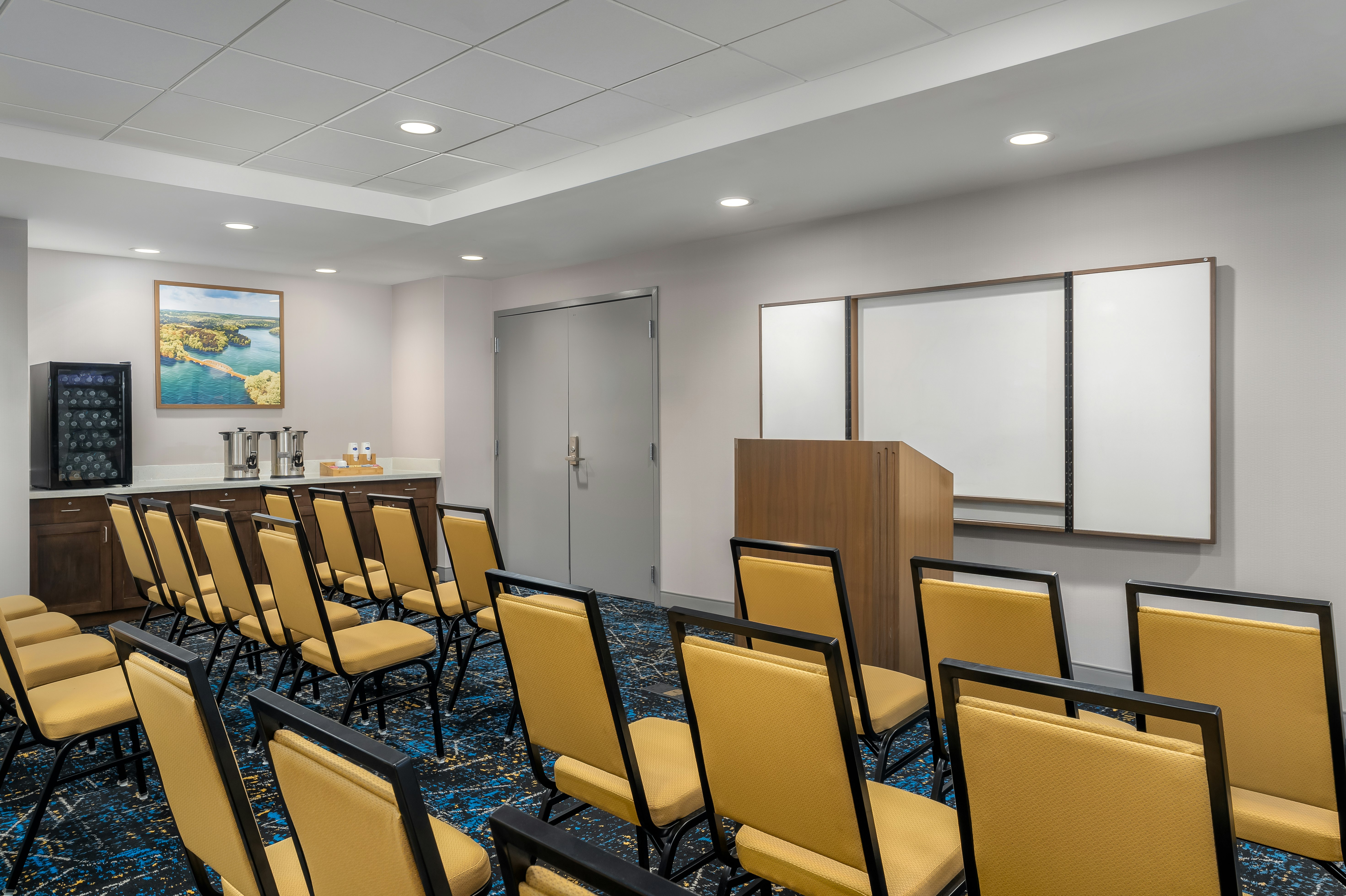 Hampton Inn Baltimore Bayview Campus 60/67