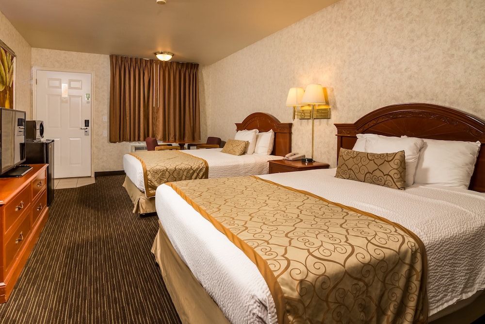 St George Inn Suites 27/67