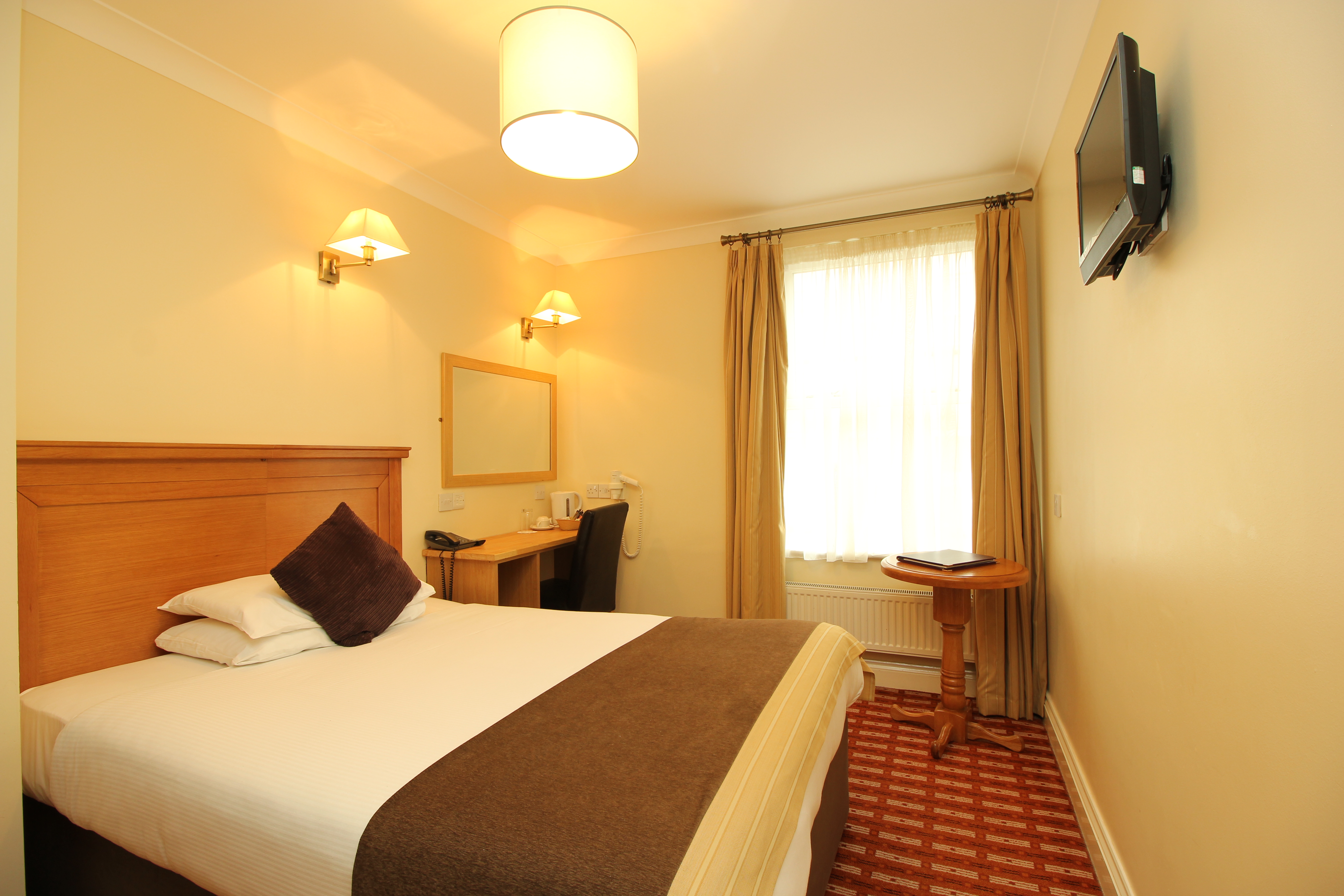 Castle Hotel 21/66