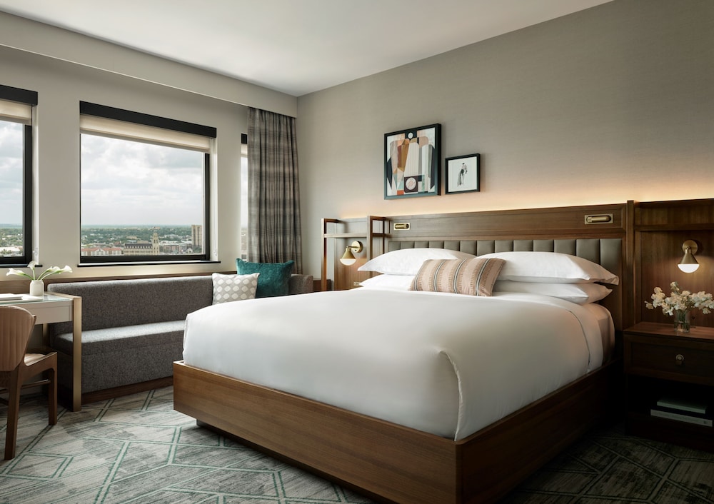 غرفة بريميوم بسرير كينج بإطلالة على المدينة، InterContinental San Antonio Riverwalk 5/10