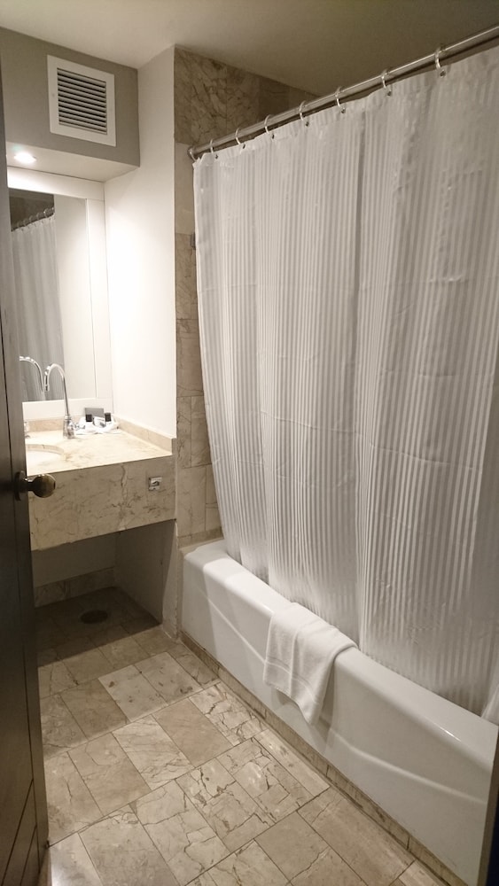 Grand Hotel Tijuana 35/77