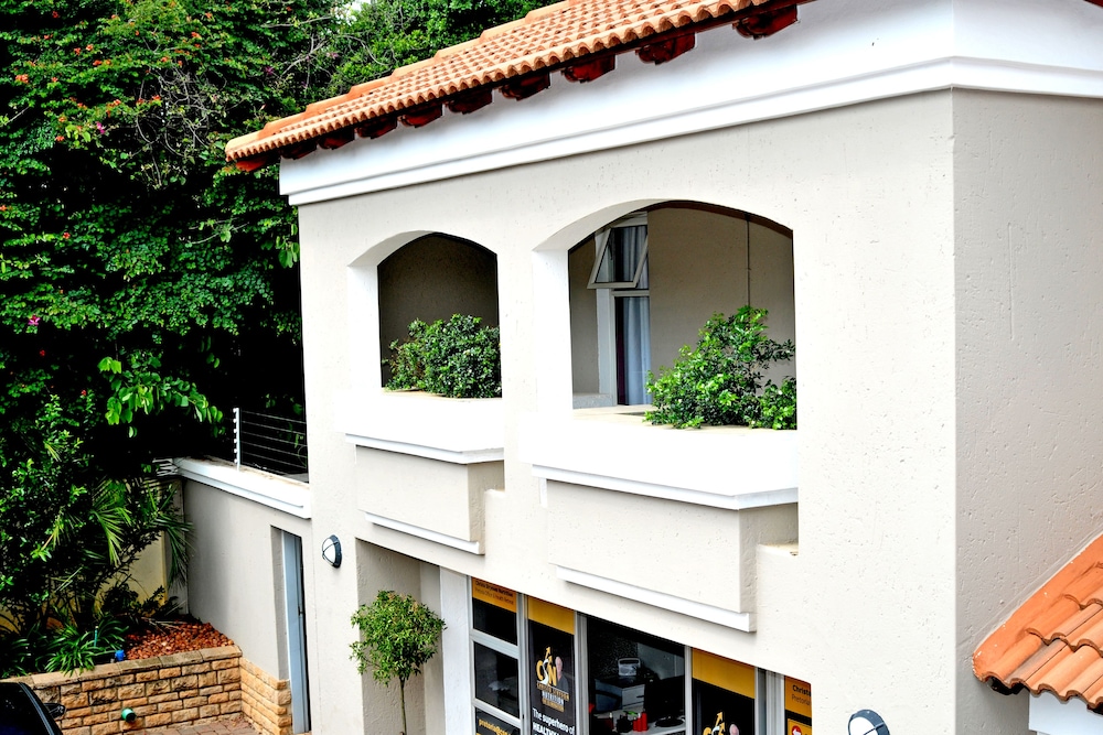 All Seasons Boutique Hotel 3/100
