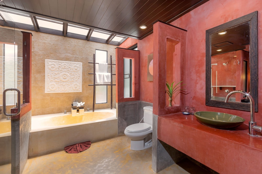 The Village Resort 37/37