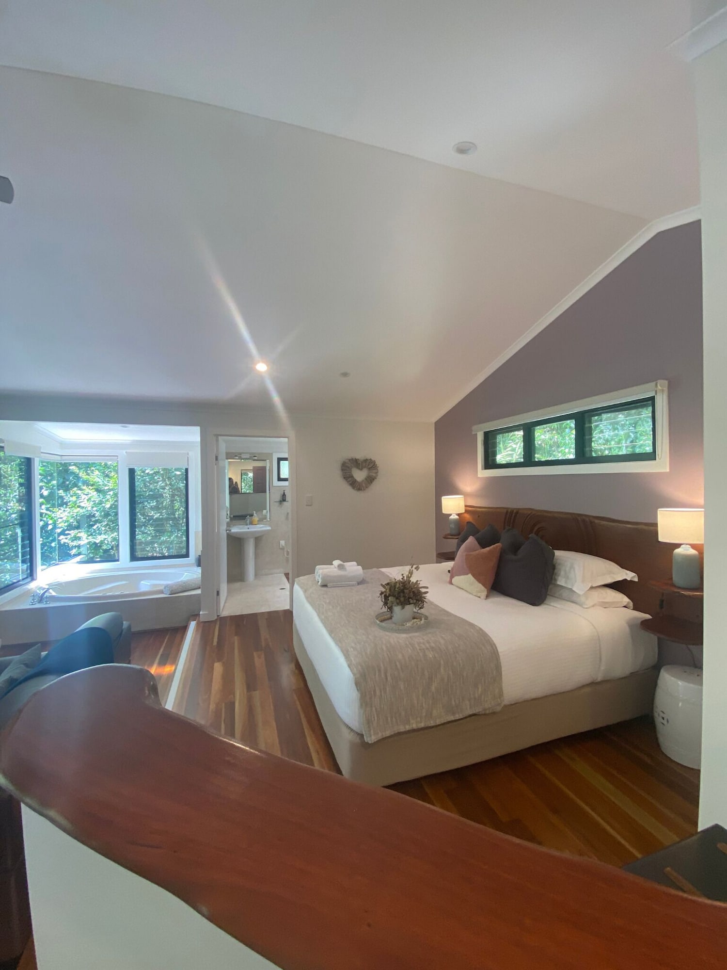 Haven, Spa, Cabin, King Bed