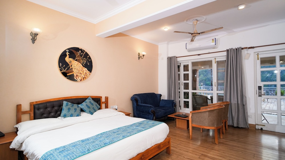 NEELESH INN 11/39