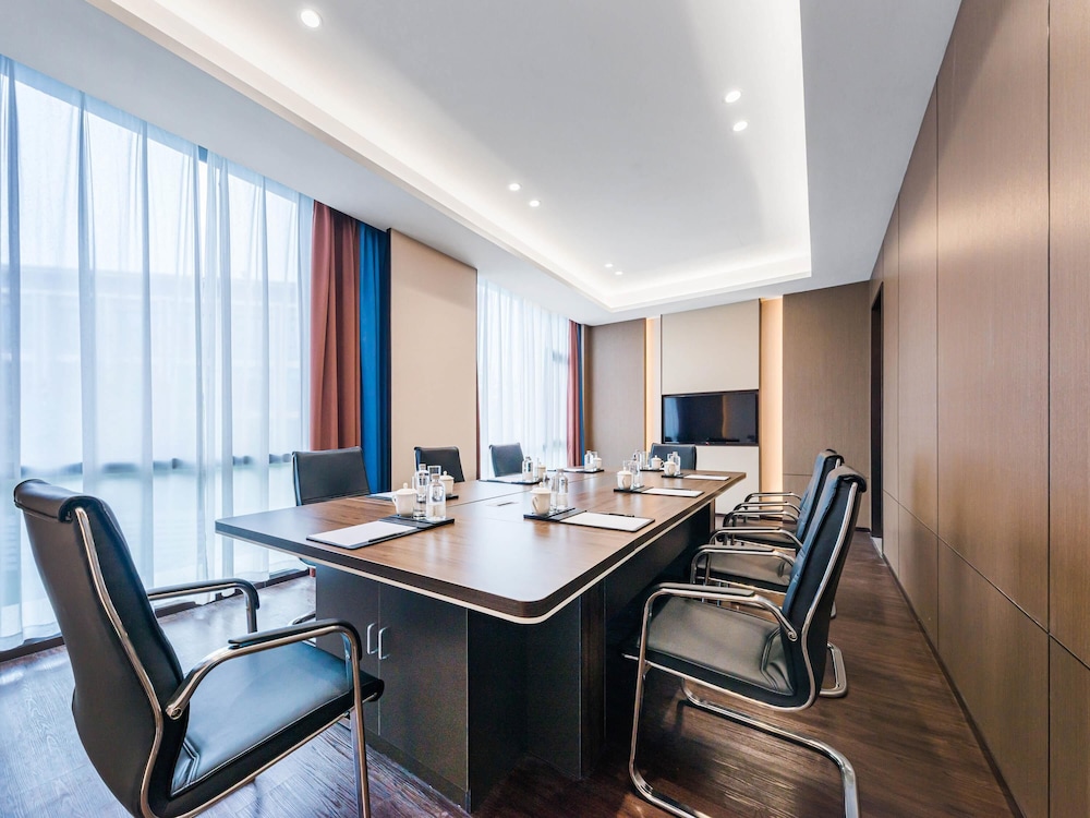 Novotel Nantong Development Zone 33/36