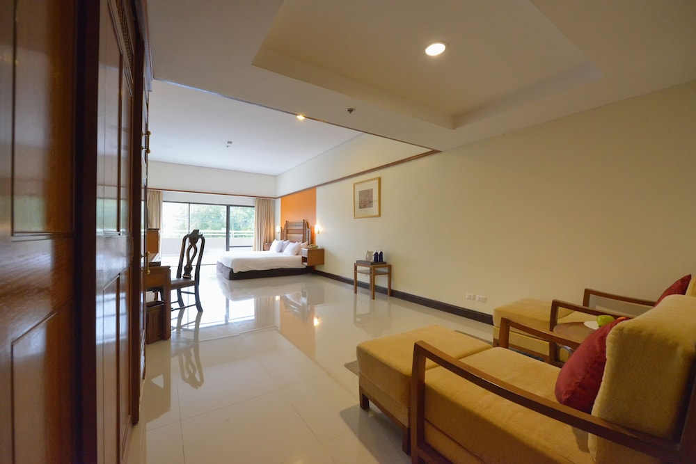 Loei Palace Hotel 9/83