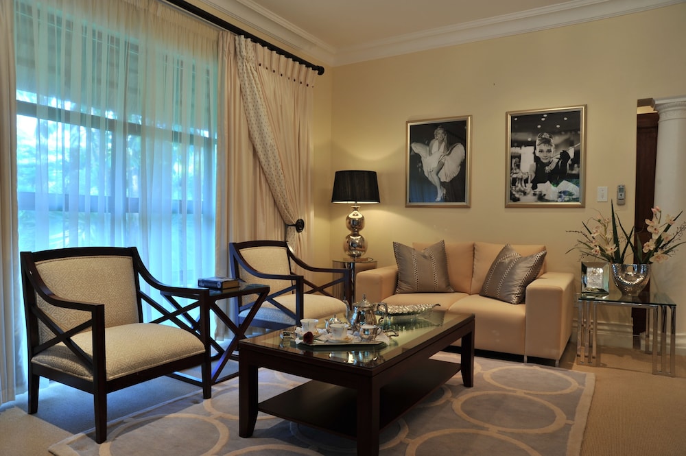 Summerfield Luxury Resort & Botanical Garden 19/44