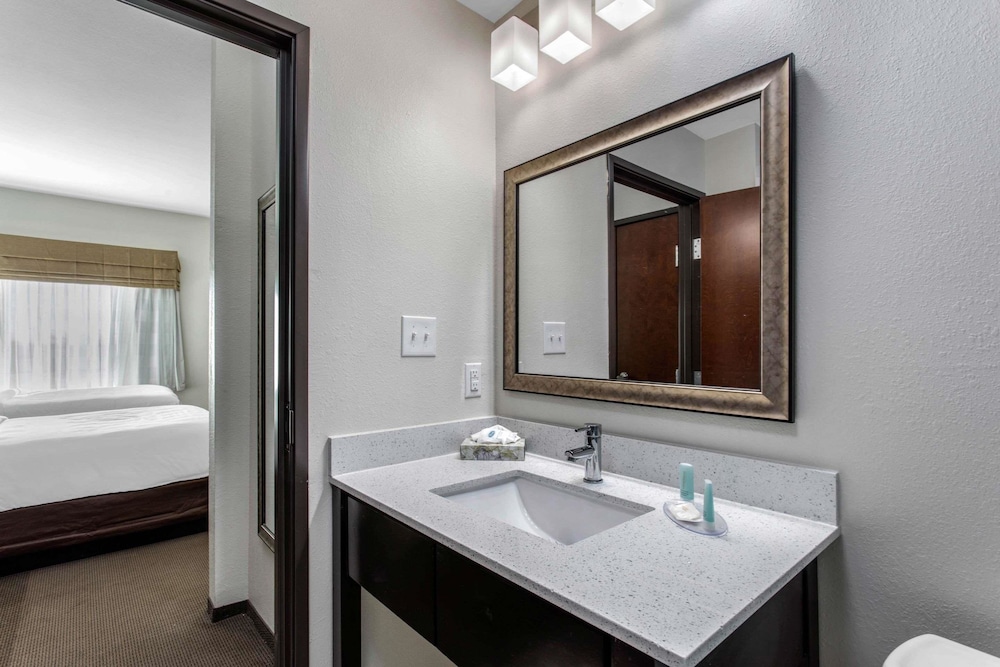 MainStay Suites Big Spring North I-20 18/22