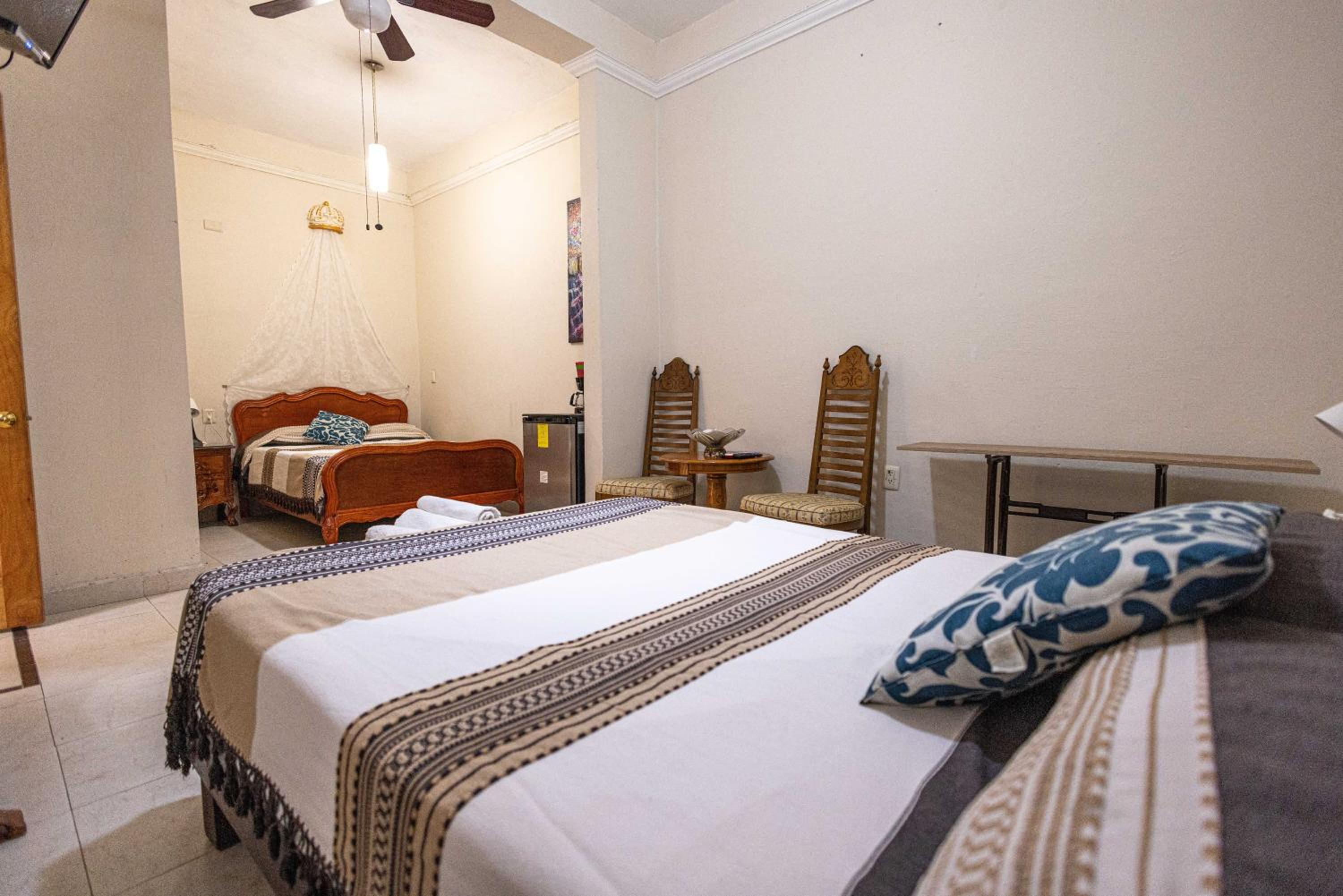 SUPERIOR, 2 DOUBLE BEDS