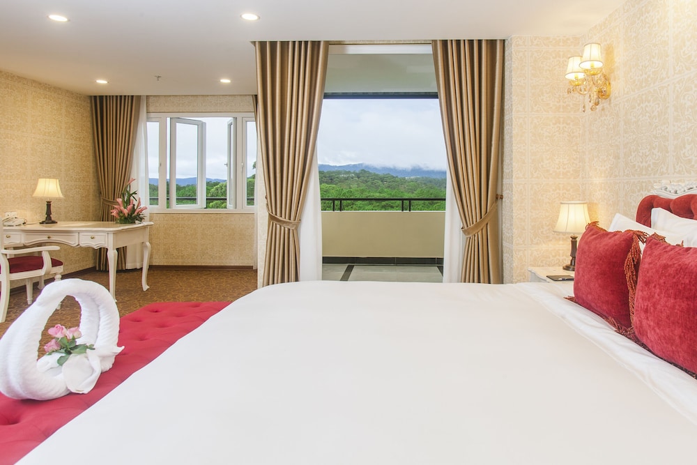 Ladalat Hotel 14/80