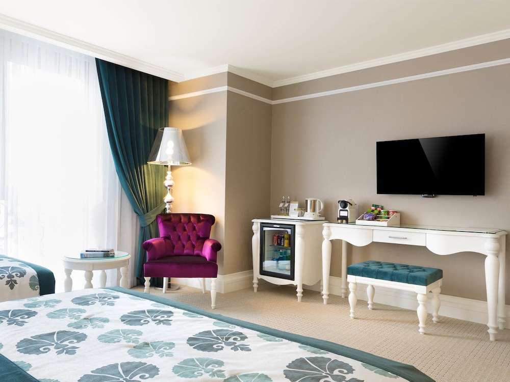 Metropolitan Hotels Taksim 22/68