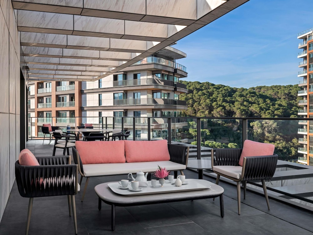 Movenpick Living Istanbul Saklivadi 45/59